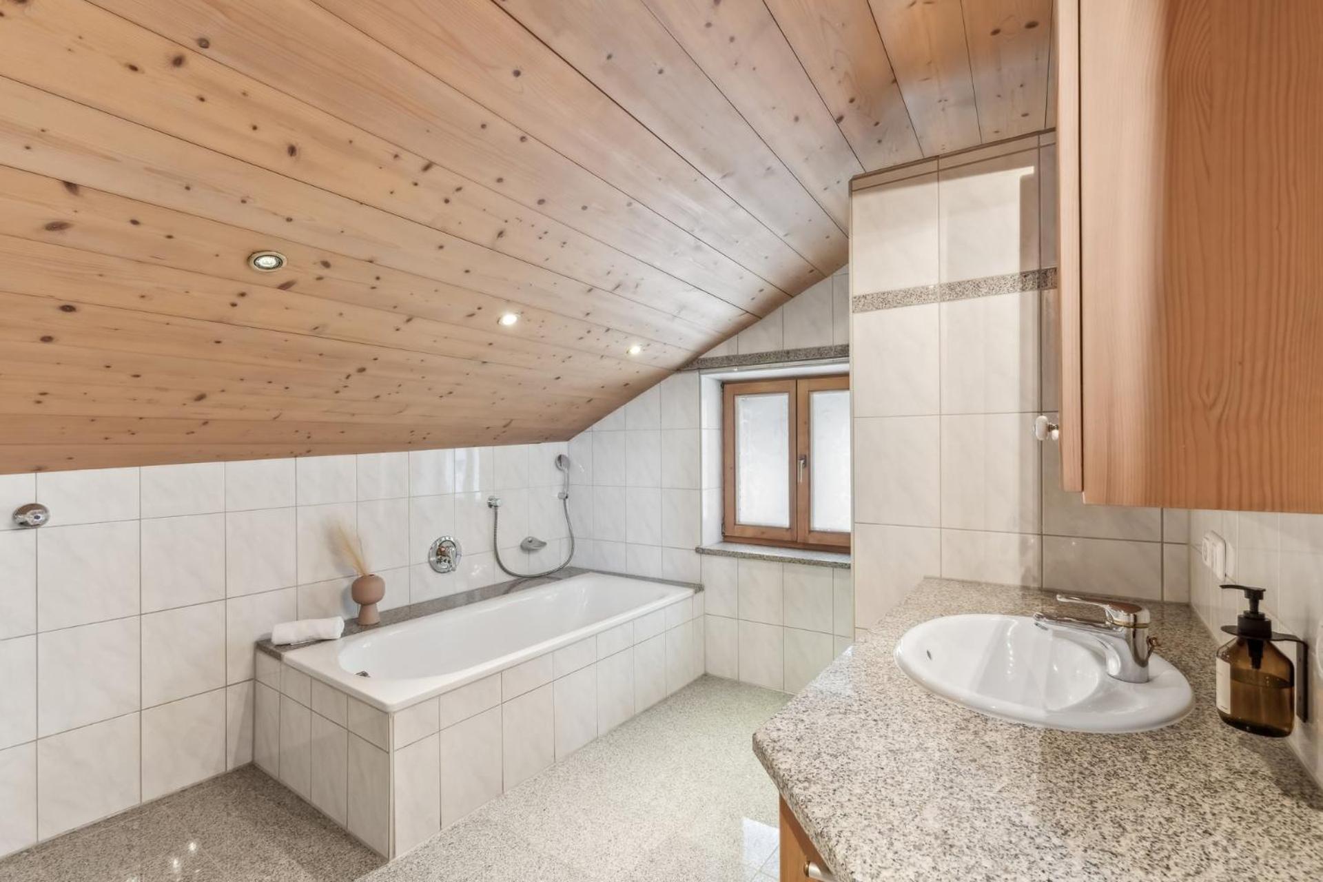Casa Primavera - Grosse Stadtvilla Im Zentrum Miesbachs Exteriör bild