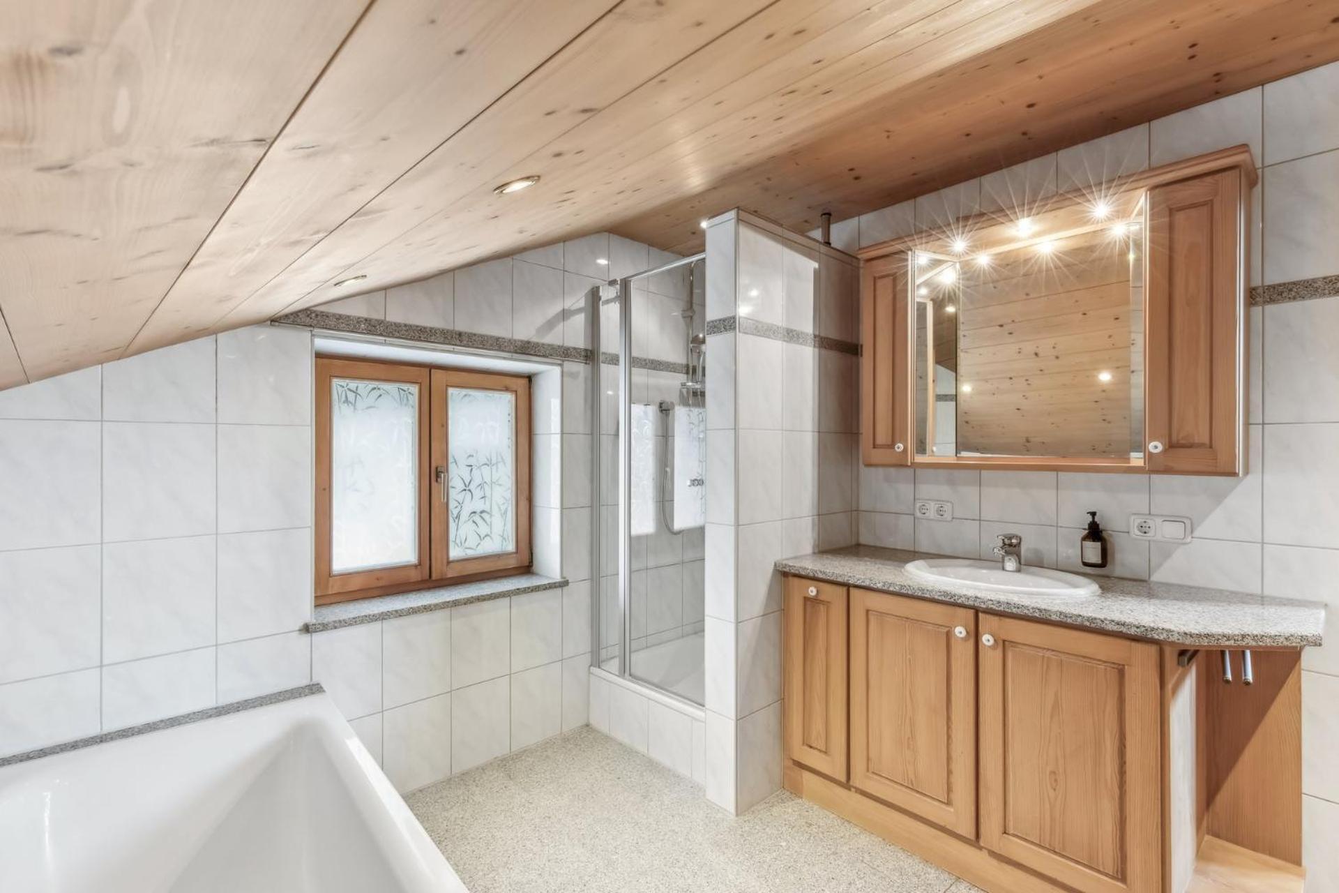 Casa Primavera - Grosse Stadtvilla Im Zentrum Miesbachs Exteriör bild
