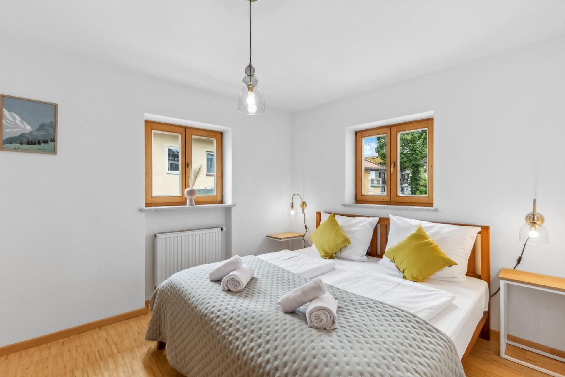 Casa Primavera - Grosse Stadtvilla Im Zentrum Miesbachs Exteriör bild